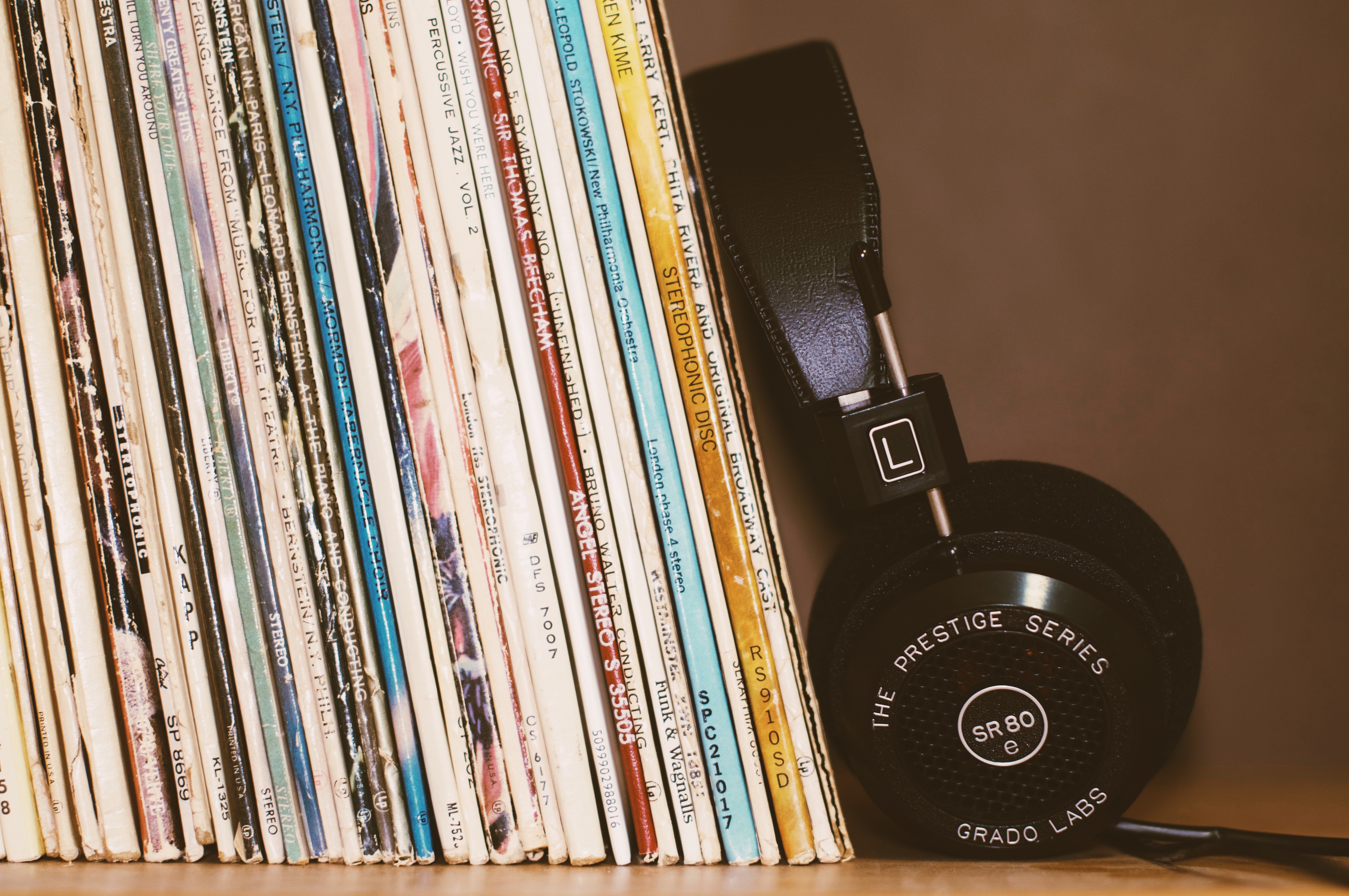 Checklist for tracking a new album release.